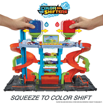 City Mega Car Wash Playset with 1 Toy Color Shifters Car in 1:64 Scale, 7.01 In